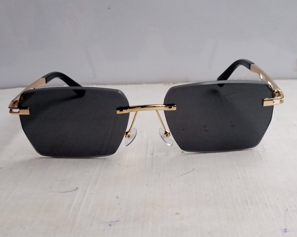 Retra Oval Shaped Black